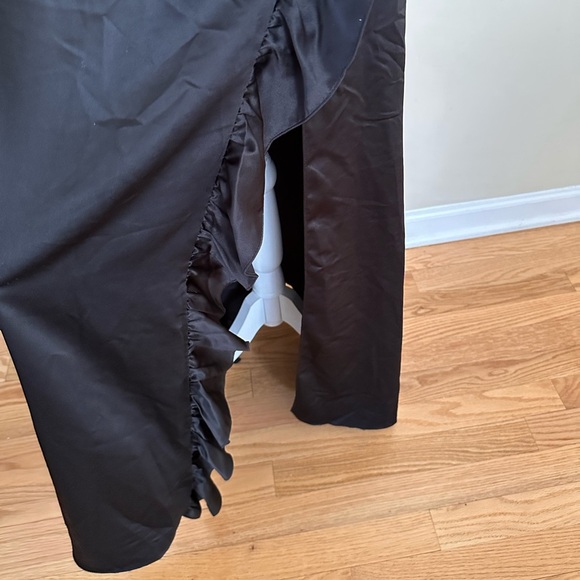 NWOT LES RÊVERIES Ruffle Trim Satin Gown - Picture 11 of 13